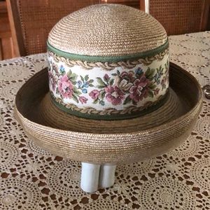Beautiful straw Tahari hat